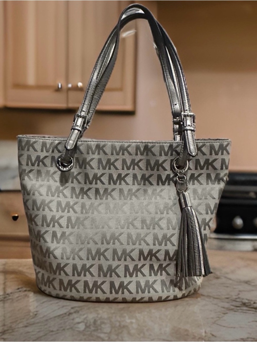 Michael Kors Jet Set EW Tassel Chain Tote MK Signature Jacquard